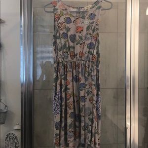 Button back dress with pockets